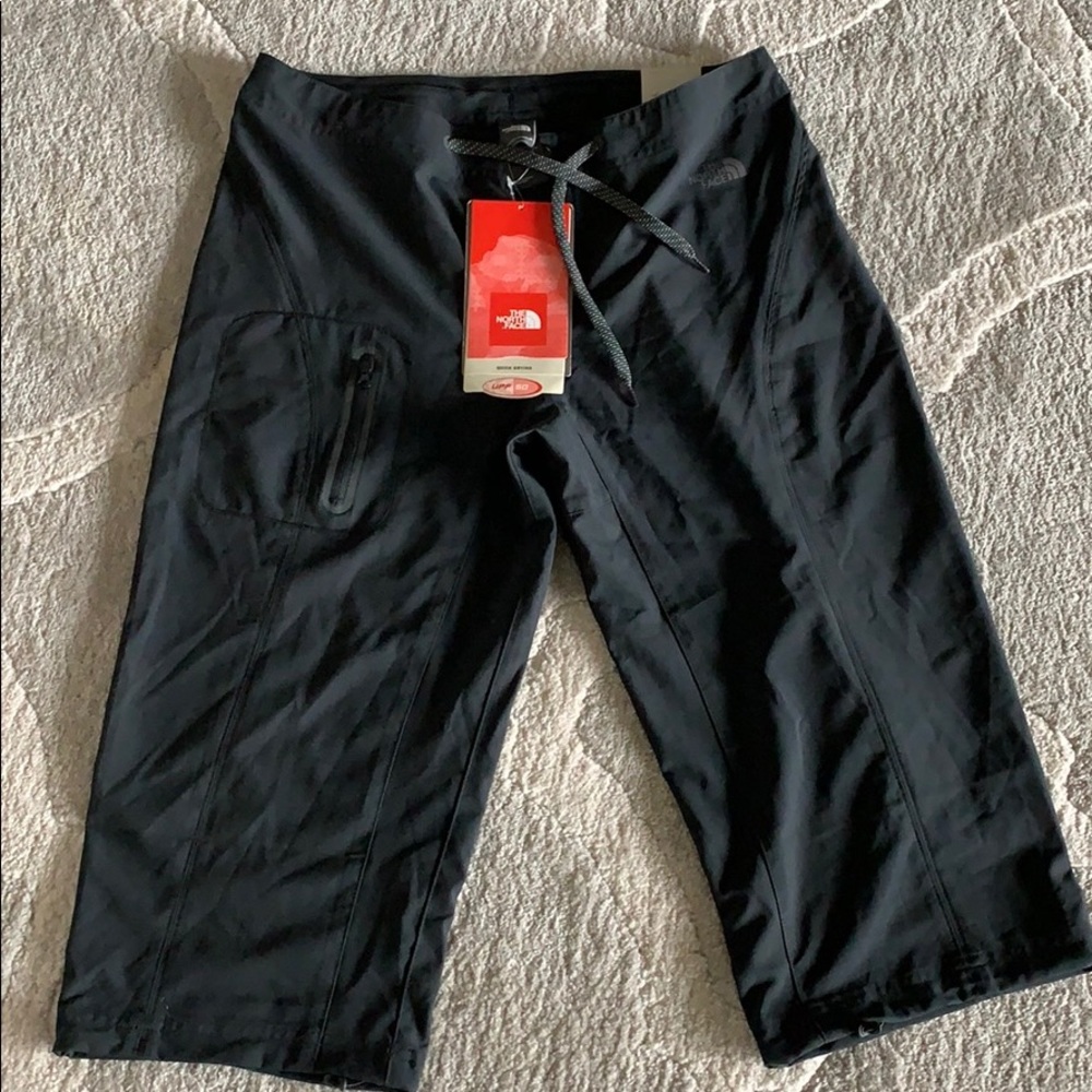 The North Face Capri/Shorts, NWT, size 10, SPF, bk